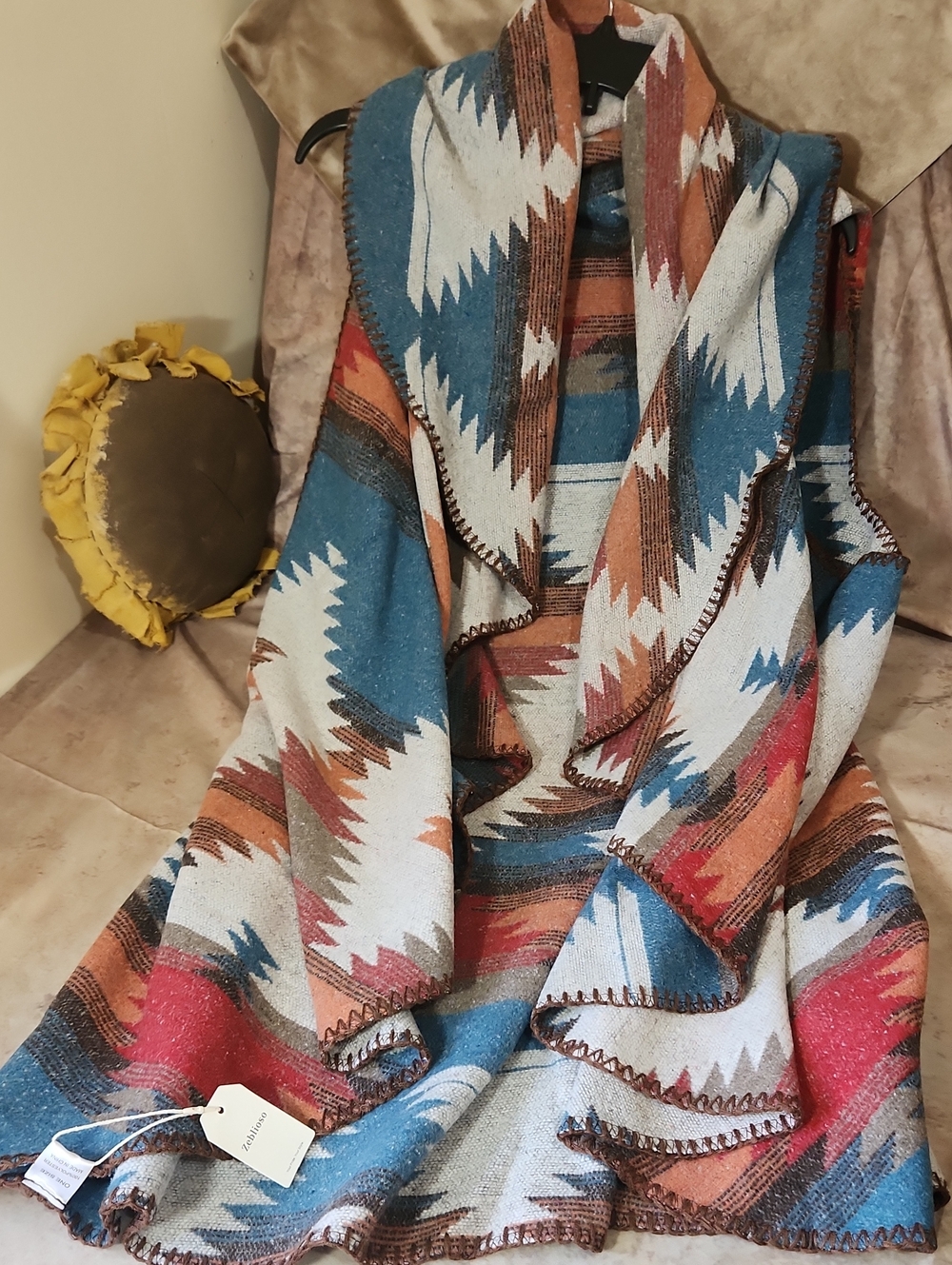 Blue Multicolor Southwestern Print Shrug/Cardigan. 🍁🍂So Pretty🧡